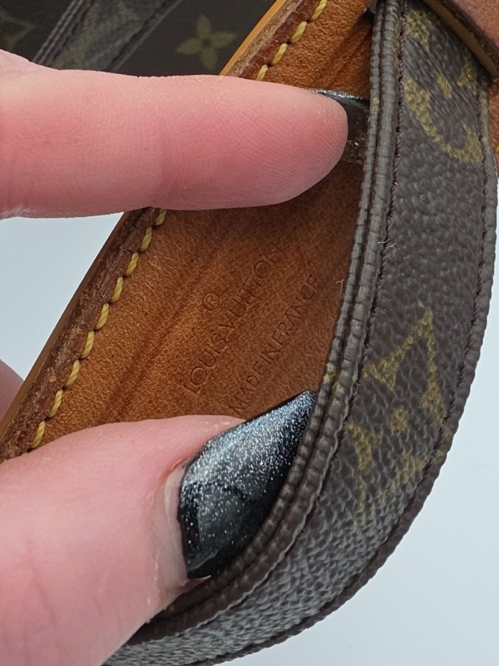Louis Vuitton Brown Monogram Nil 28 Medium Messenger Unisex Bag COA(VERY GOOD)✨️ - Picture 14 of 16